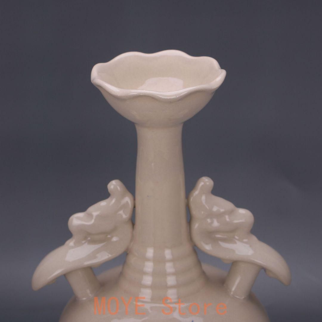 青花紅釉の両耳瓶 景徳鎮 陶磁器 装飾品 現代工芸品 美術品 置物 青花紅釉の両耳瓶 景徳鎮 陶磁器 装飾品 現代工芸品 美術品 置物