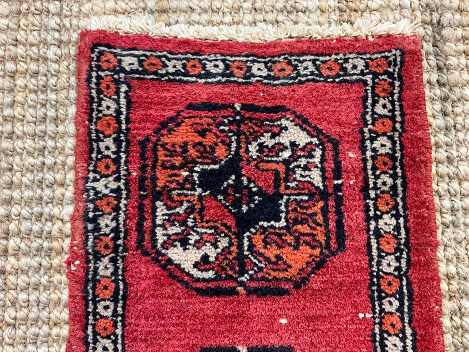 ハンドメイド 手織り絨毯