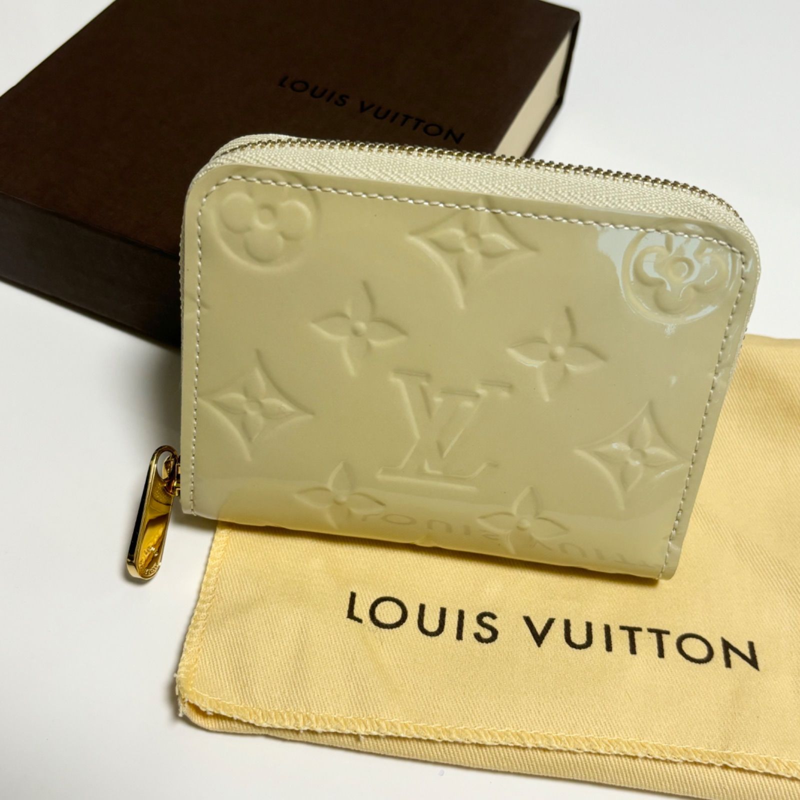 ルイヴィトン ロックミー ジッピーパース コンパクト 財布 ベージュ ルイヴィトン ロックミー ジッピーコインパース コンパクト 財布