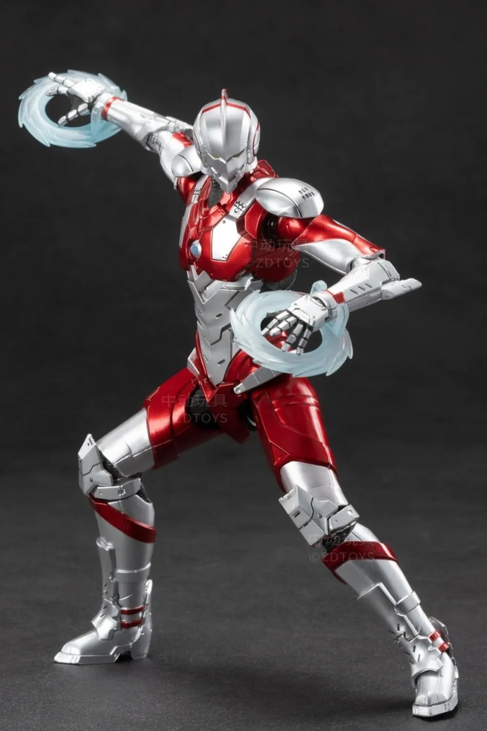 ZDTOYS ウルトラマン シリーズ 1/10 機動ウルトラマン 初代 可動 