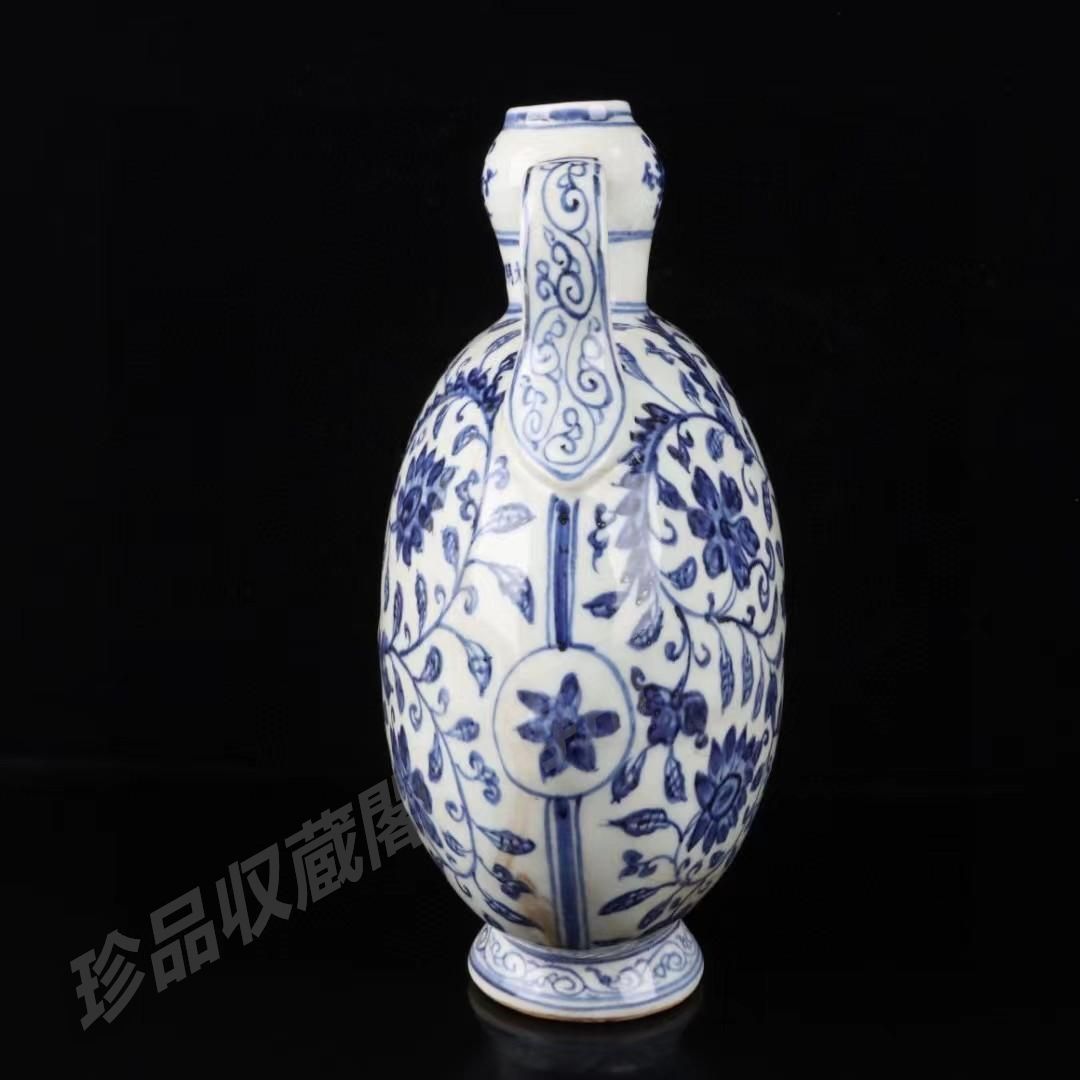 中国古美術✦大明宣德紋 青花線刻缠枝蓮紋 双耳扁瓶✦花瓶・文房具・純手描き・陶芸 中国古美術✦大明宣德紋 青花線刻缠枝蓮紋 双耳扁瓶✦花瓶
