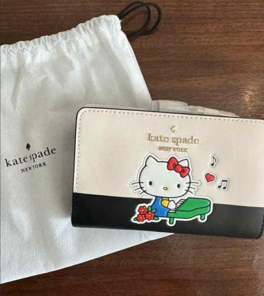 Hello Kitty ハイビスカス柄 二つ折り財布 HELLO KITTY ハローキティ