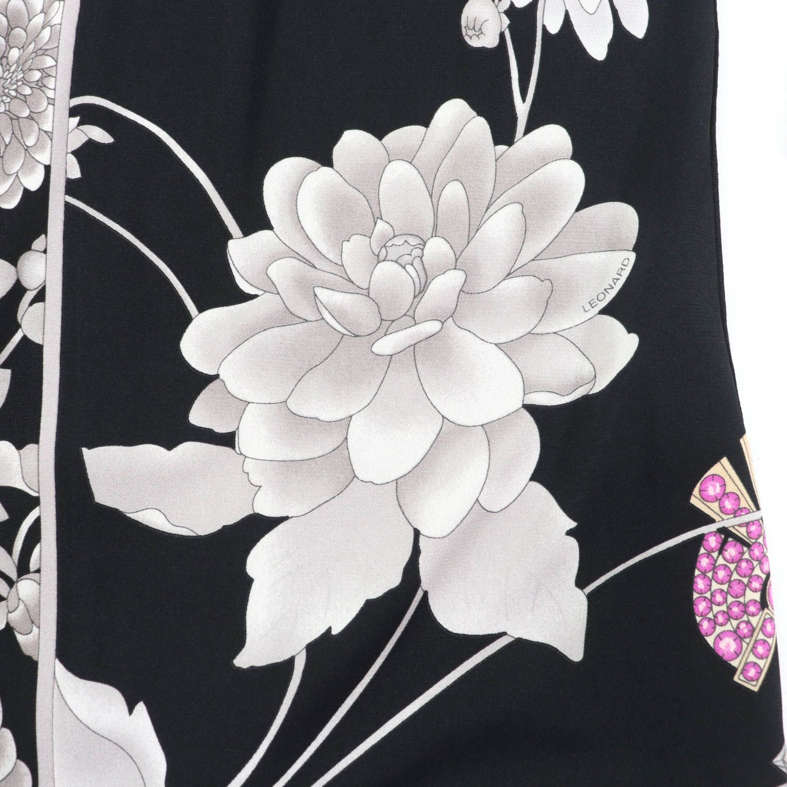 極美品☆LEONARD FASHION レオナール ファッション ロゴボタン付 極美品☆LEONARD FASHION レオナール ファッション ロゴボタン付