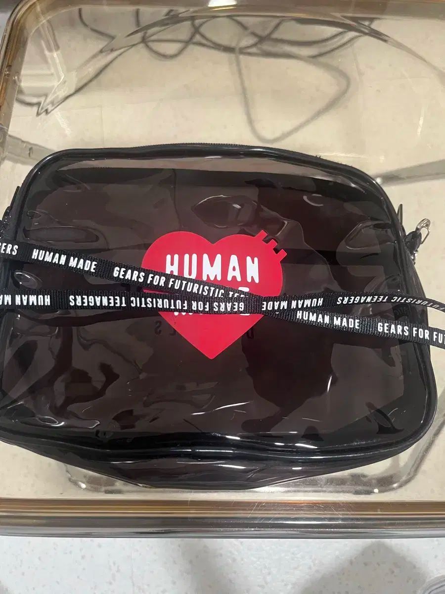 HUMAN MADE ヒューマンメイド pvc クロスバッグ