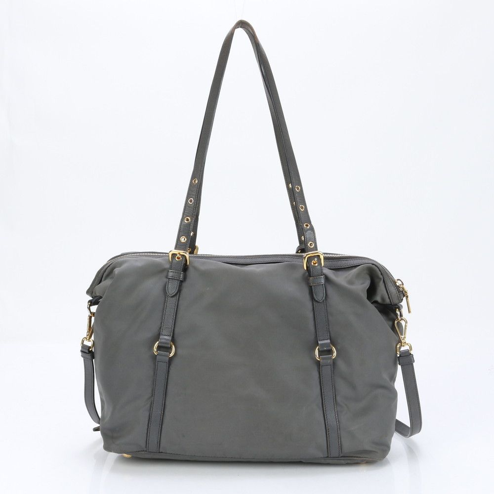 極美品】 プラダ ショルダーバッグ 2way トートバッグ ロゴ金具 極美品】 プラダ ショルダーバッグ 2way トートバッグ ロゴ金具