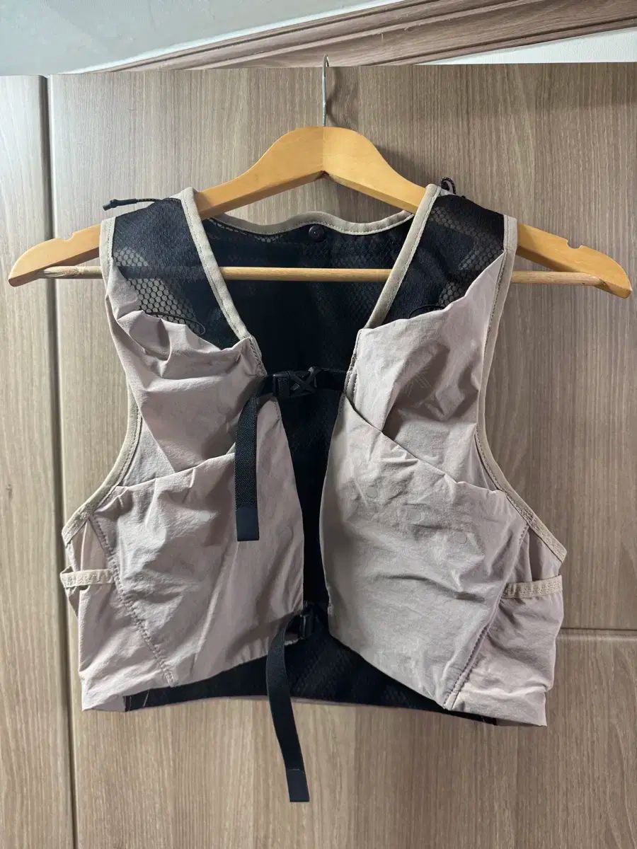 G win 0 Gleam Trail Pack DUNE COLOR