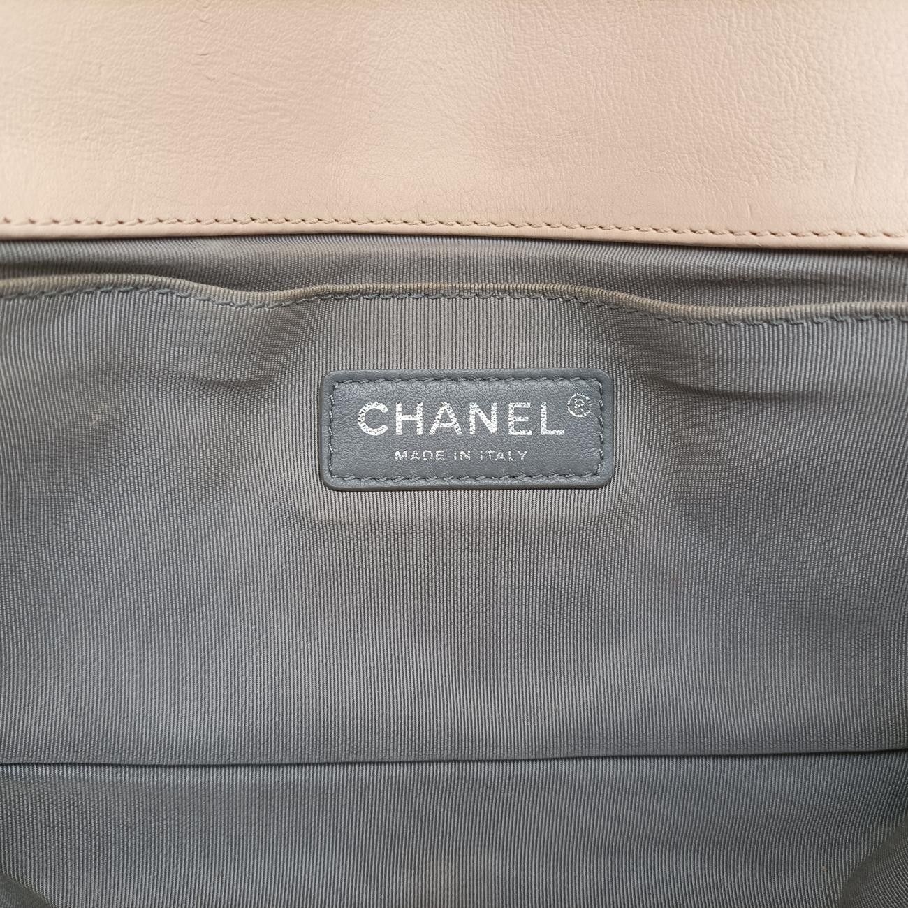 シャネルChanelボーイシャネルベージュレザーA9210518989190