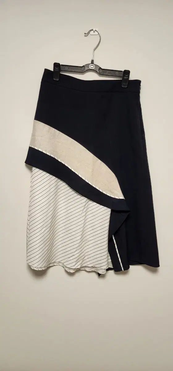 ブラウス スカート