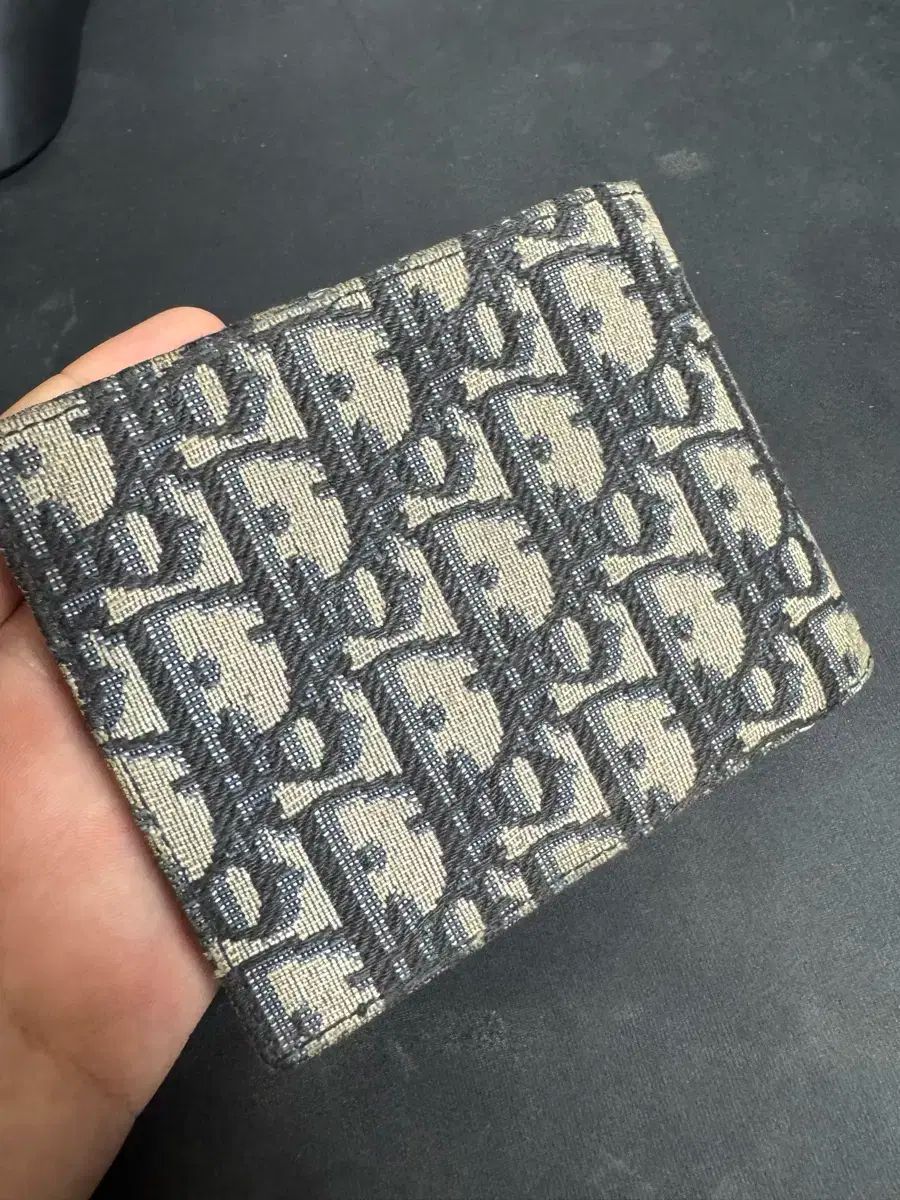 オブリーク 二つ折り財布