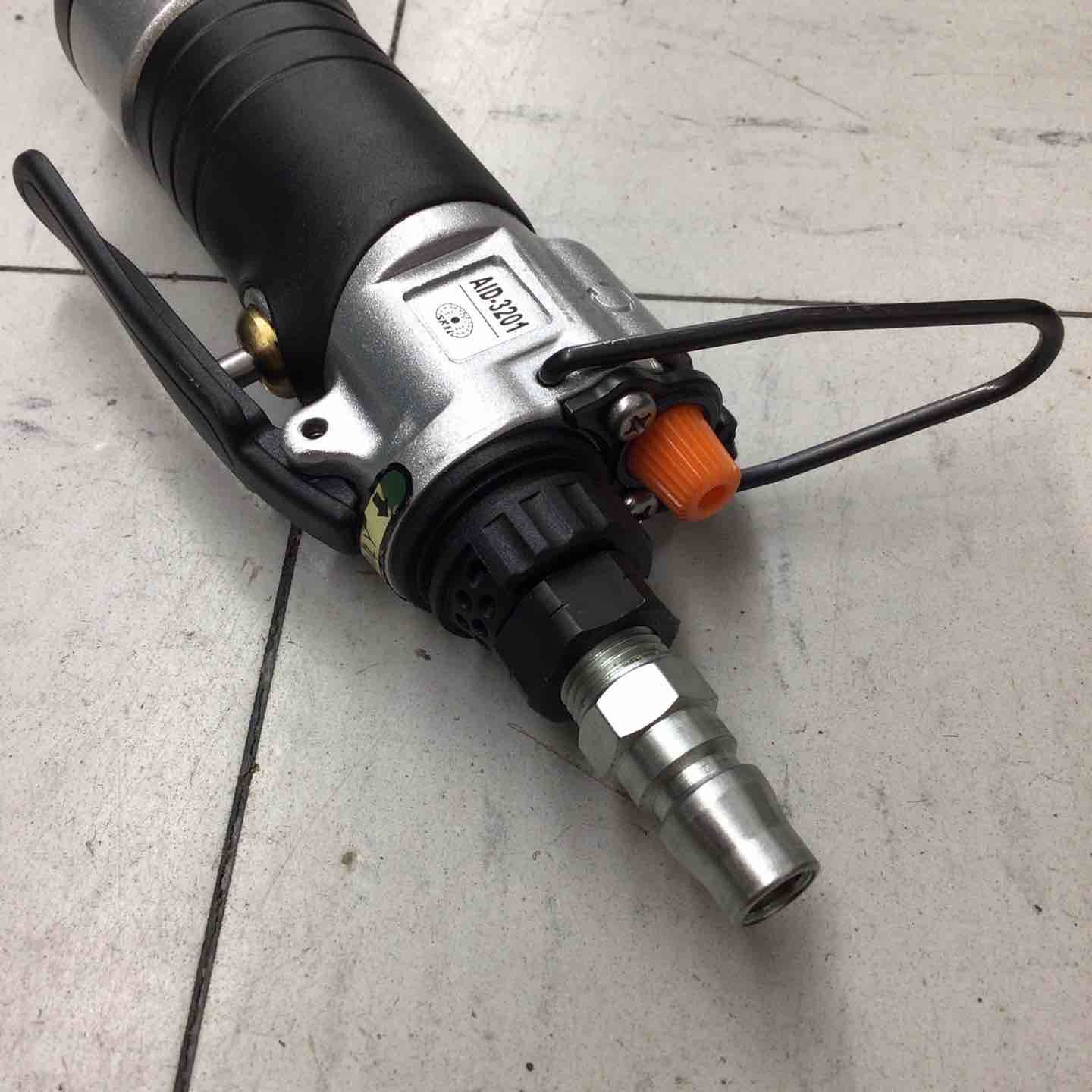 SK11 エアーインパクトドライバー(ストレート型) AID-3201 藤原産業 現状品 藤原産業 ⁄SK11 ストレート型 エアーインパクトドライバー