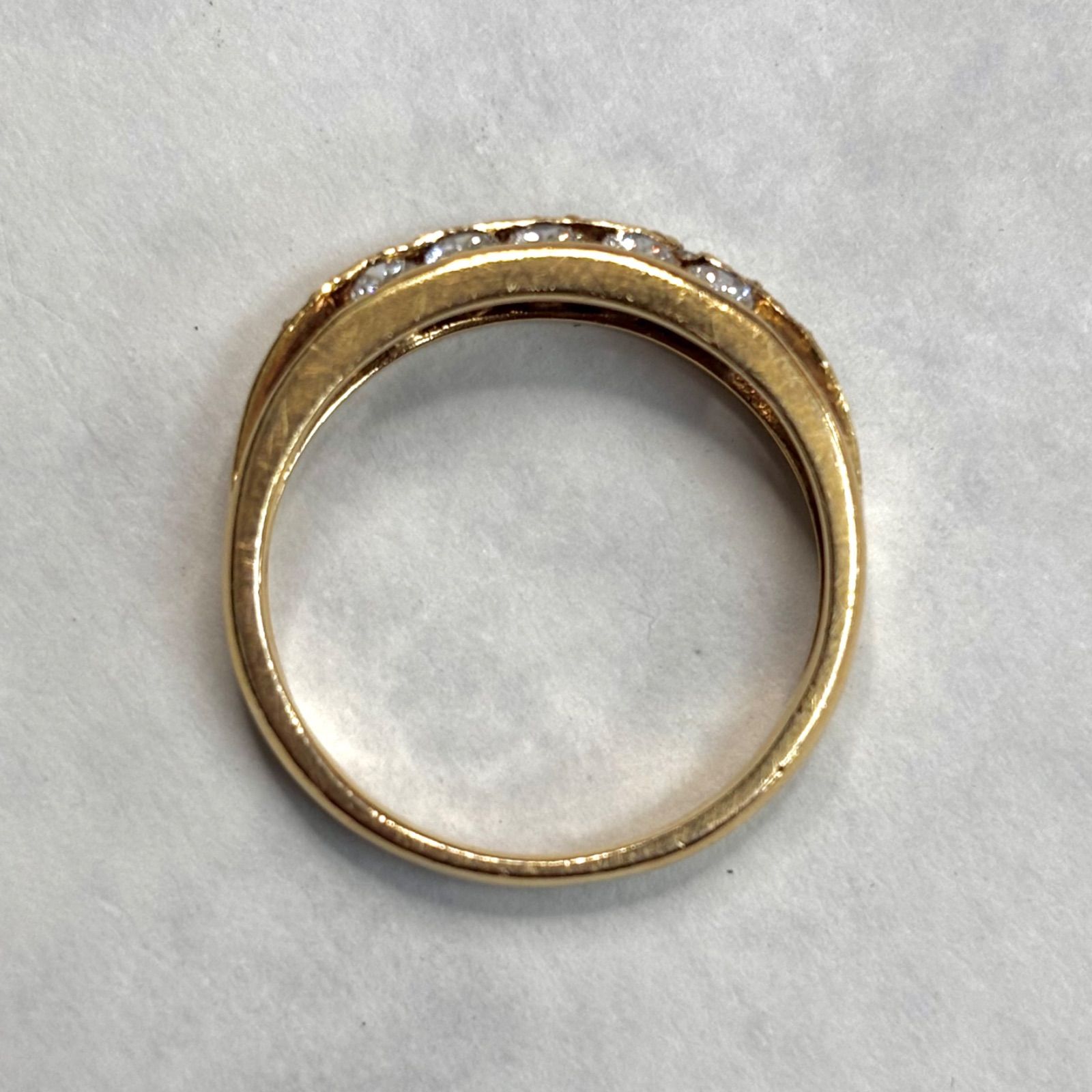 上美品⭐️18金ゴールドに3層ダイヤモンドのデザインリング 上美品⭐️18金ゴールドに3層ダイヤモンドのデザインリング