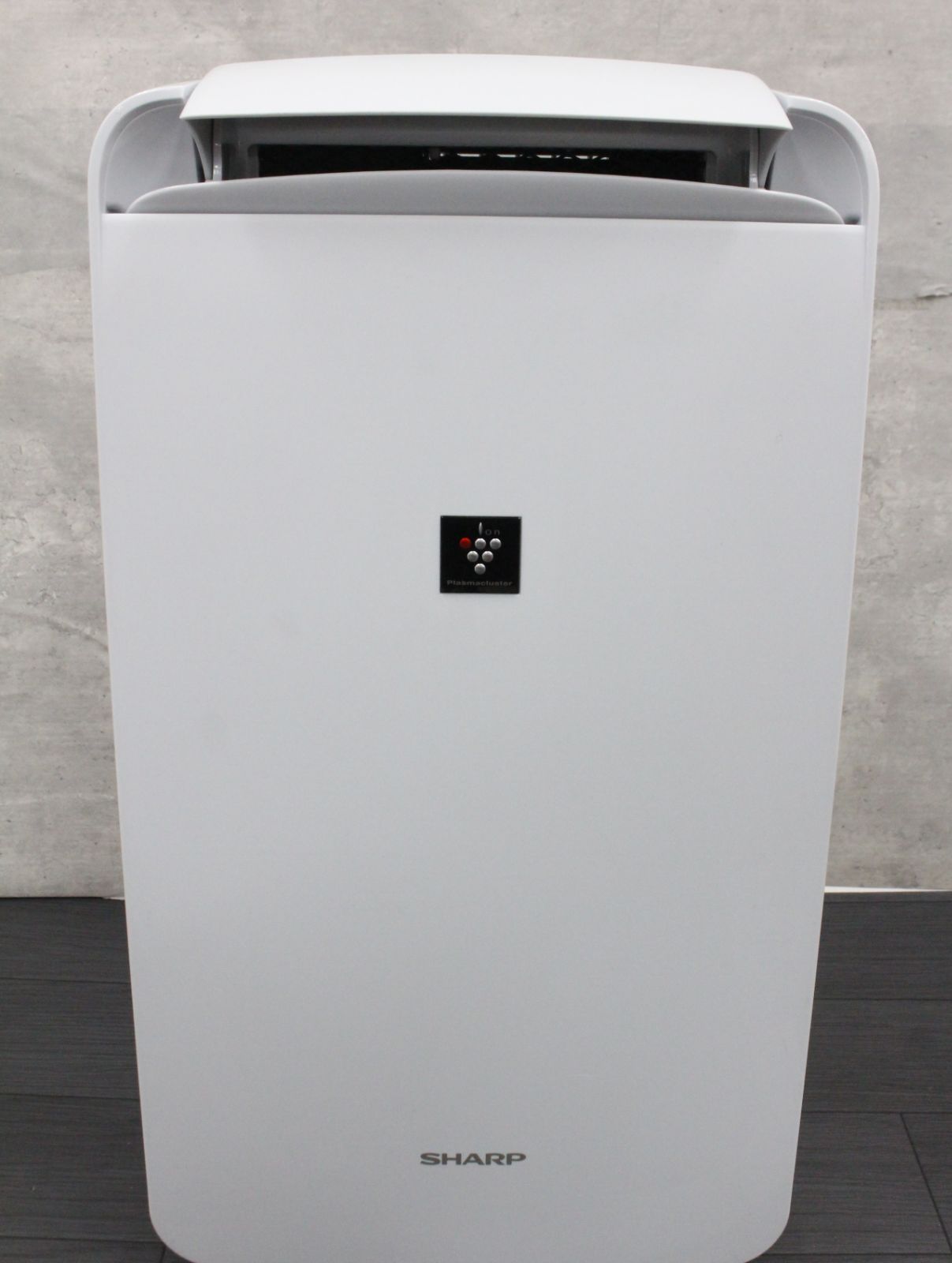 行董 2025年製 ♥ 保管品 SHARP|シャープ CM-R100 衣類乾燥 部屋干し 花粉対策 コンプレッサー式除湿機 冷風 除湿 乾燥 ホワイト AA0U20