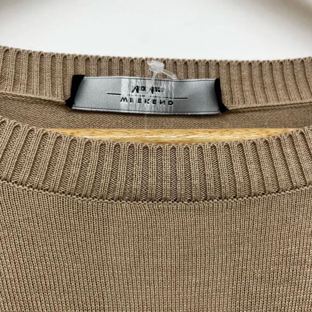 美品】マックスマーラ サルートウール タートルネック ニット ブラック