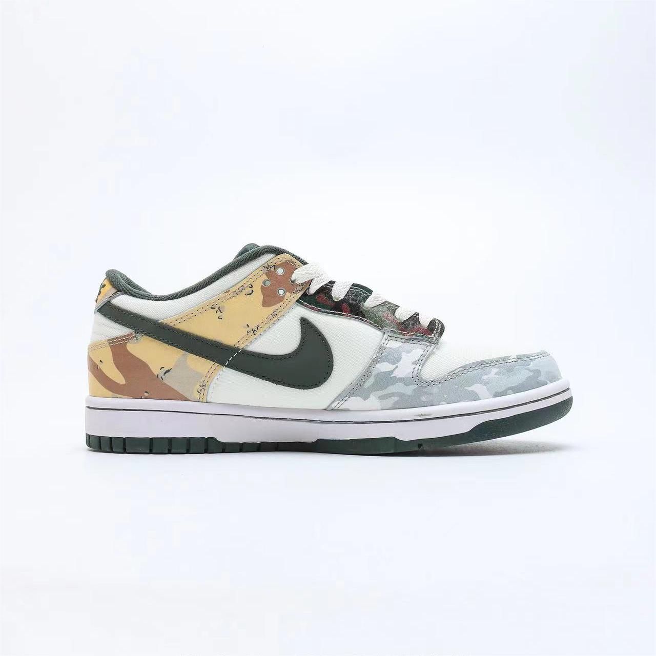 NIKE DUNK LOW SE SAIL MULTI CAMO ダンク ロー DH0957-100