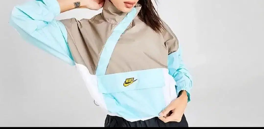 NIKE(ナイキ) オーバーサイズ クロップド アノラック ウィンド