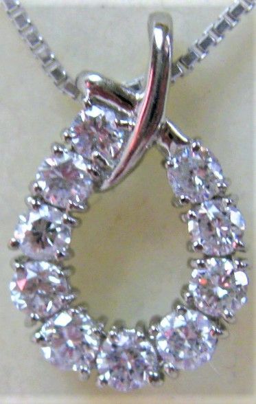 Pt900 プラチナ ペンダント 非常に綺麗なダイヤ 10ヶ入 1.00ct - メルカリ