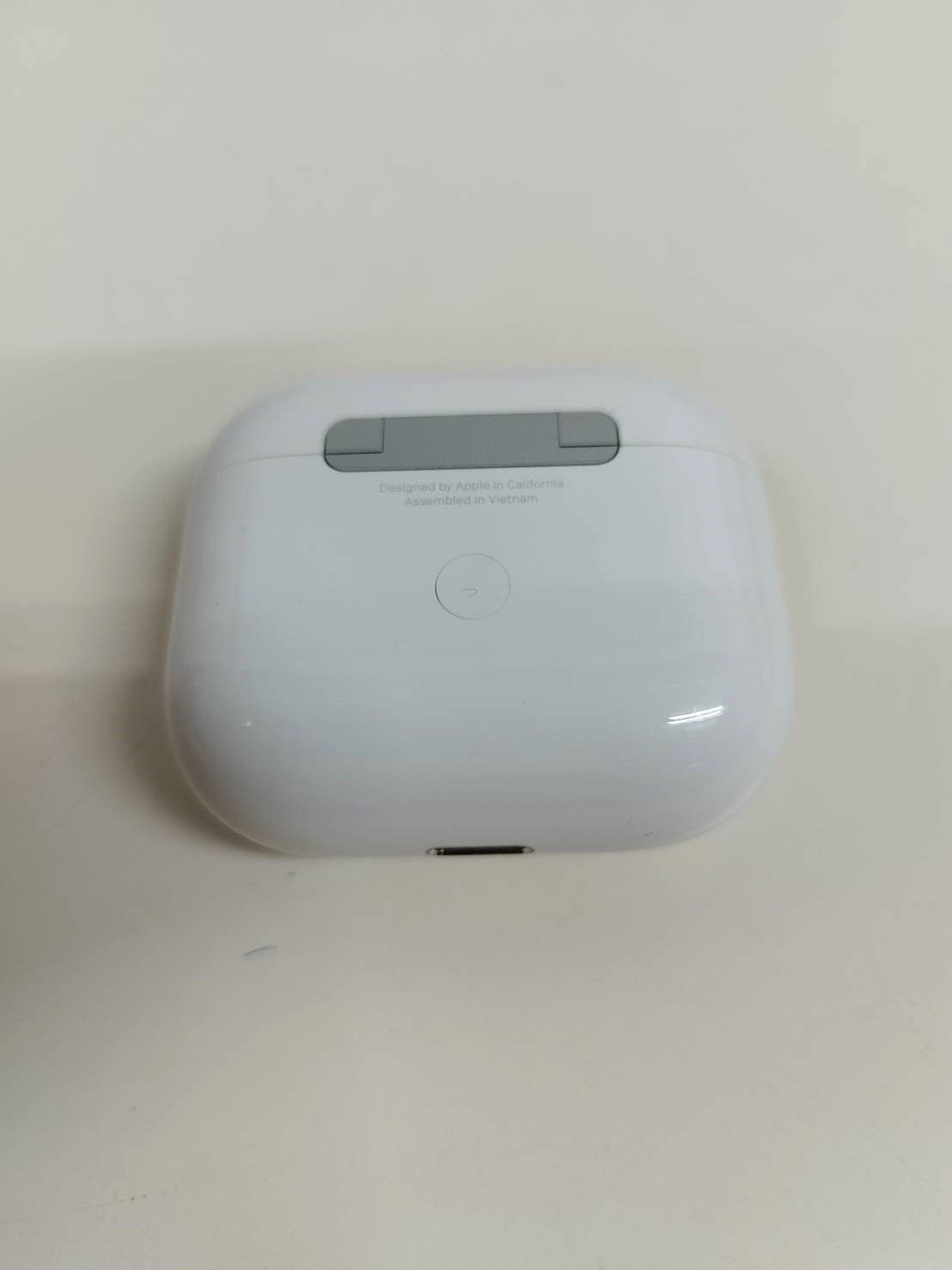 超歓迎 MME73J/A AirPods AirPods 第三世代（充電ケース）のみ A2566 