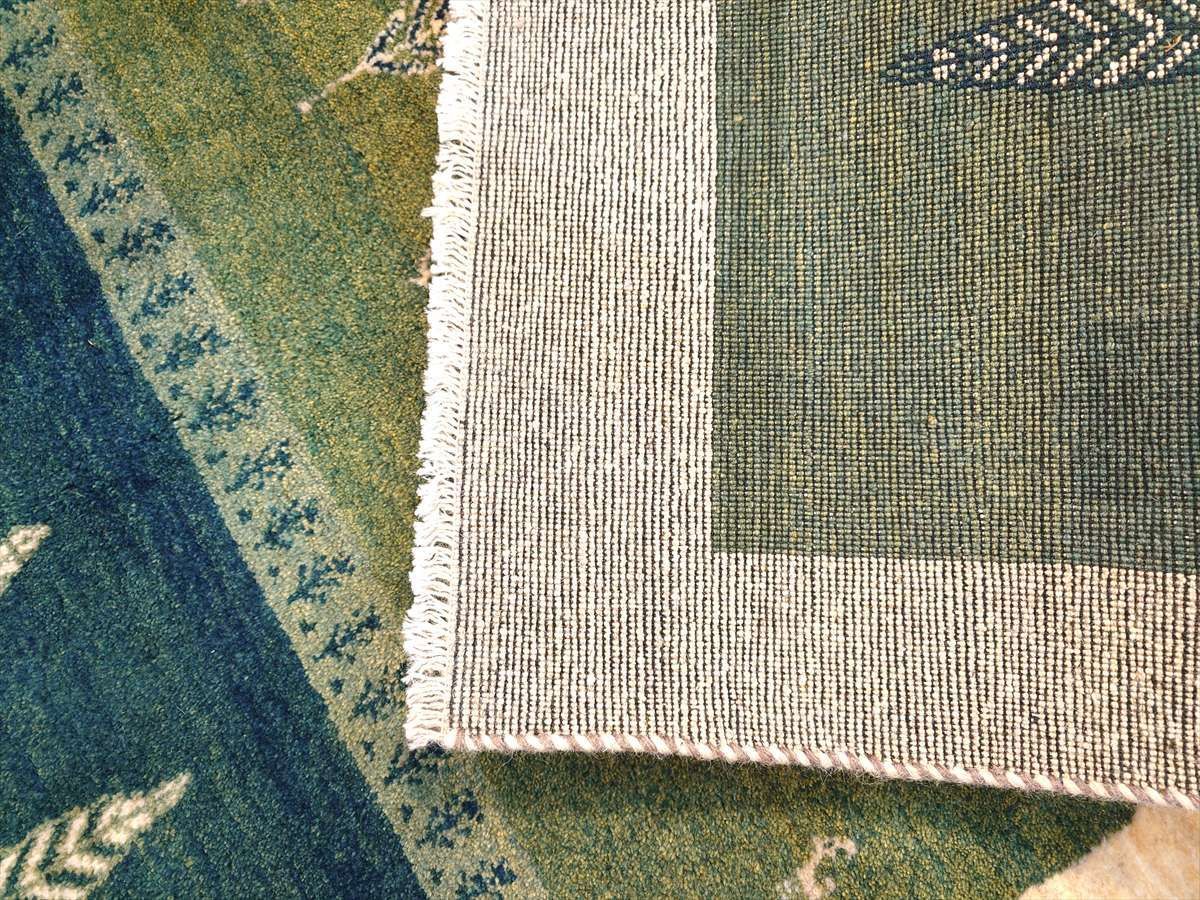 糸杉 モスグリーン