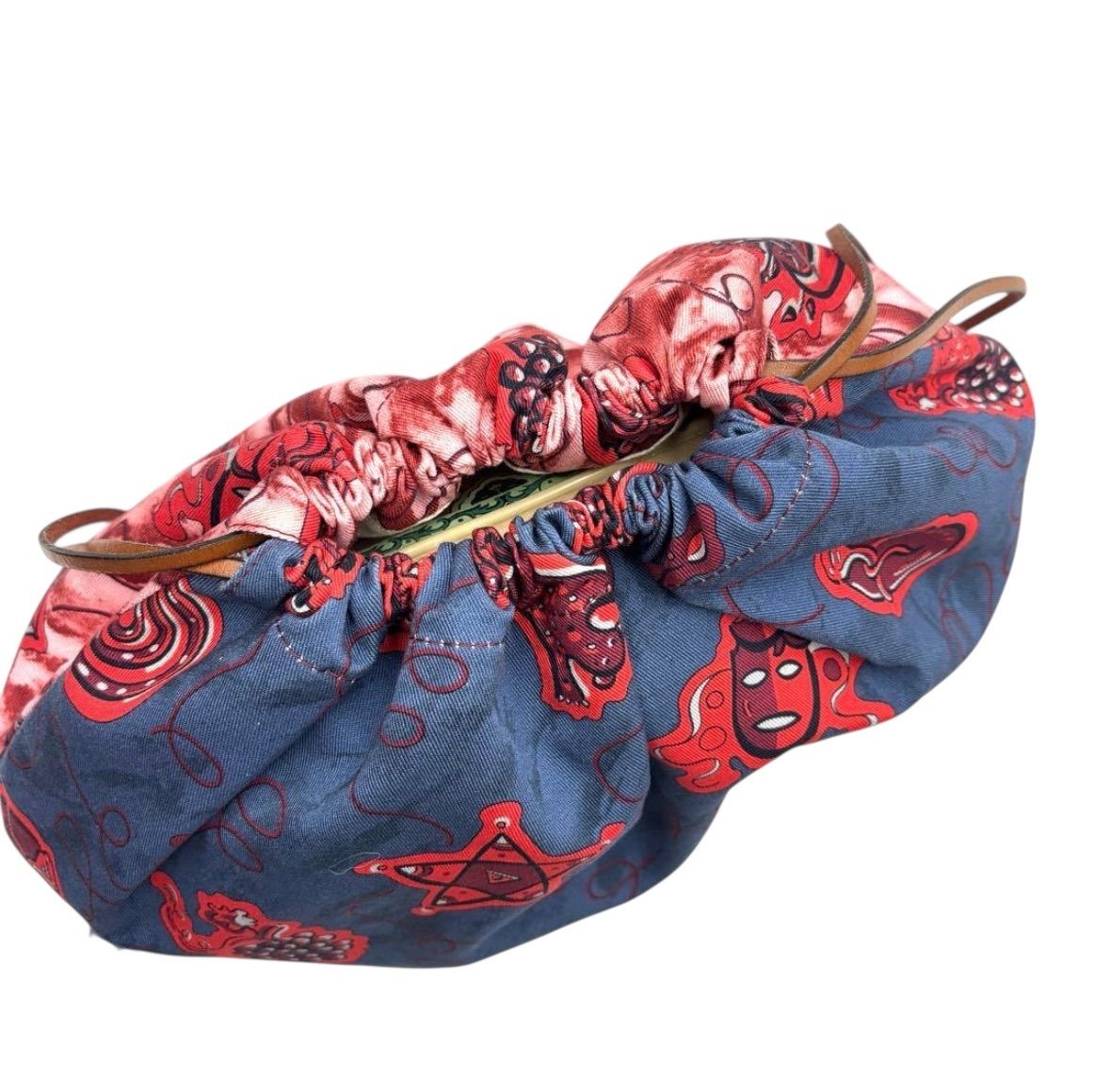 エスニック ポーチ