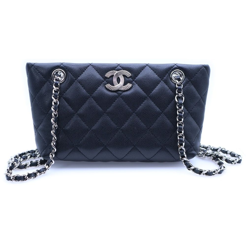 CHANEL シャネル ココマーク マトラッセ キャビアスキン チェーン クラッチバッグ ブラック シルバー金具 AP4417