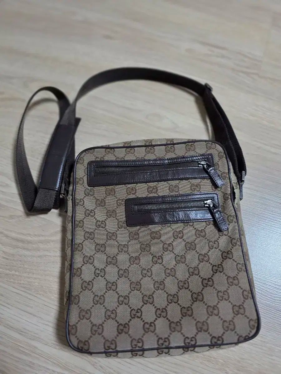 GUCCI グッチ ユニセックス クロスバッグ