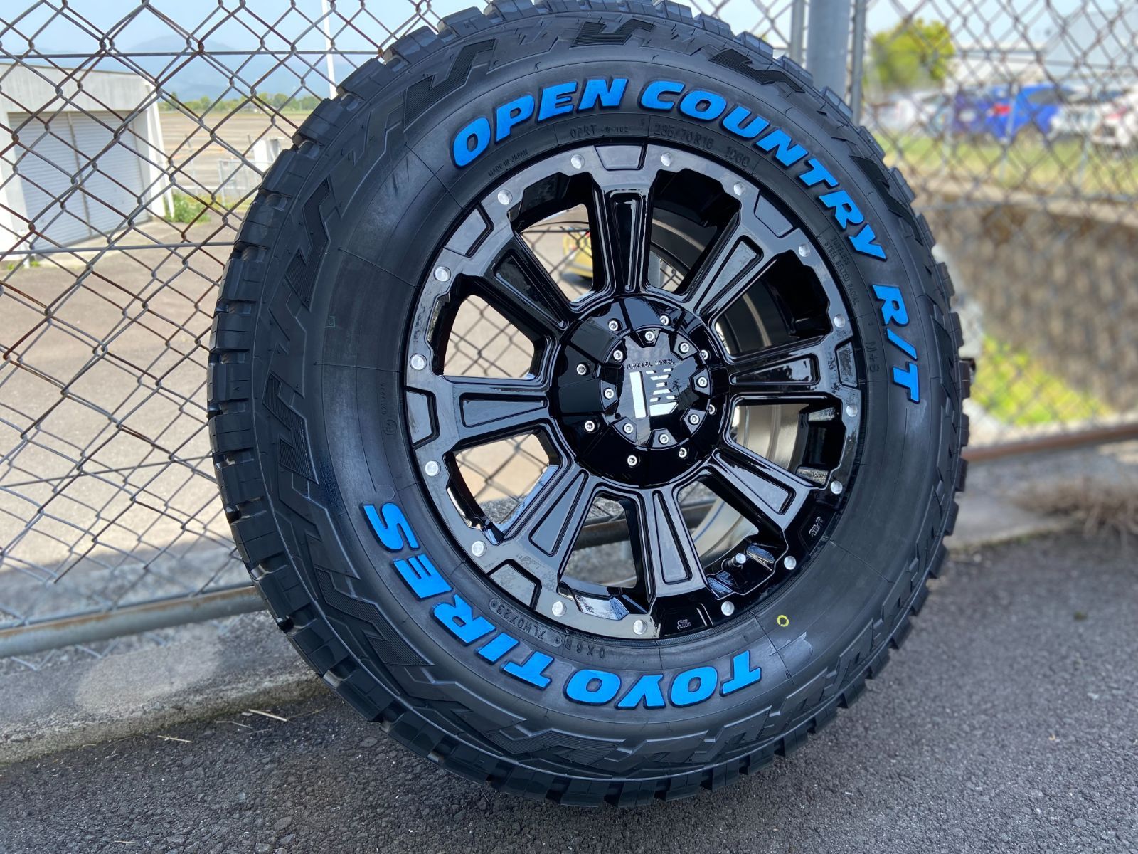 楽天市場】夏タイヤセット 4本組 RAV4 CX8 CX5 デリカD5 エクストレイル ホイール タイヤセット 17インチ BF Goodrich  ALLRERRAIN AT KO2 オールテレーン 245/65R17 ホワイトレター LEXXEL DeathRock レクセル デスロック  オフロードカスタムお勧め♪ : Auto Craft WAT
