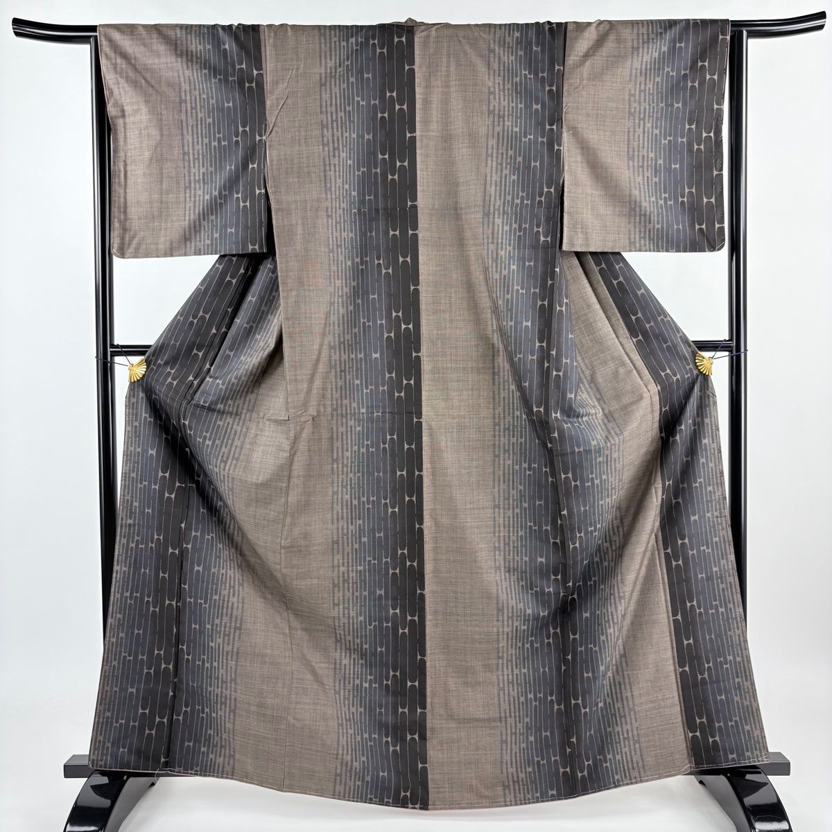 専用 KU1701 大島紬 身丈151cm 着物 正絹 紬（正絹） - 商品一覧 | やまとオンラインストア