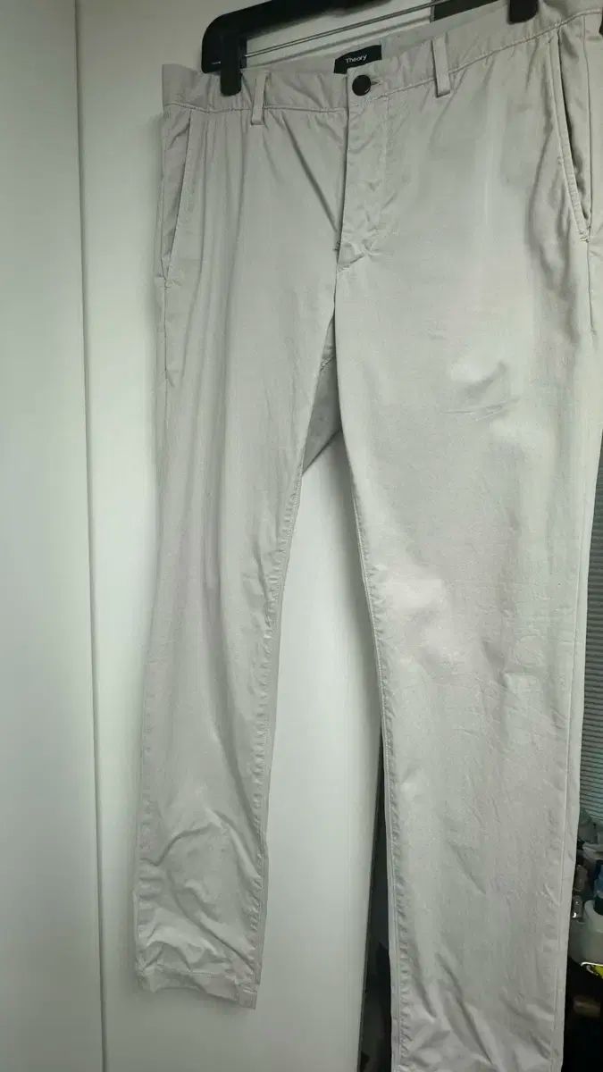 Theory セオリー 衣服の洗浄 アイボリー ジェーン パンツ 32