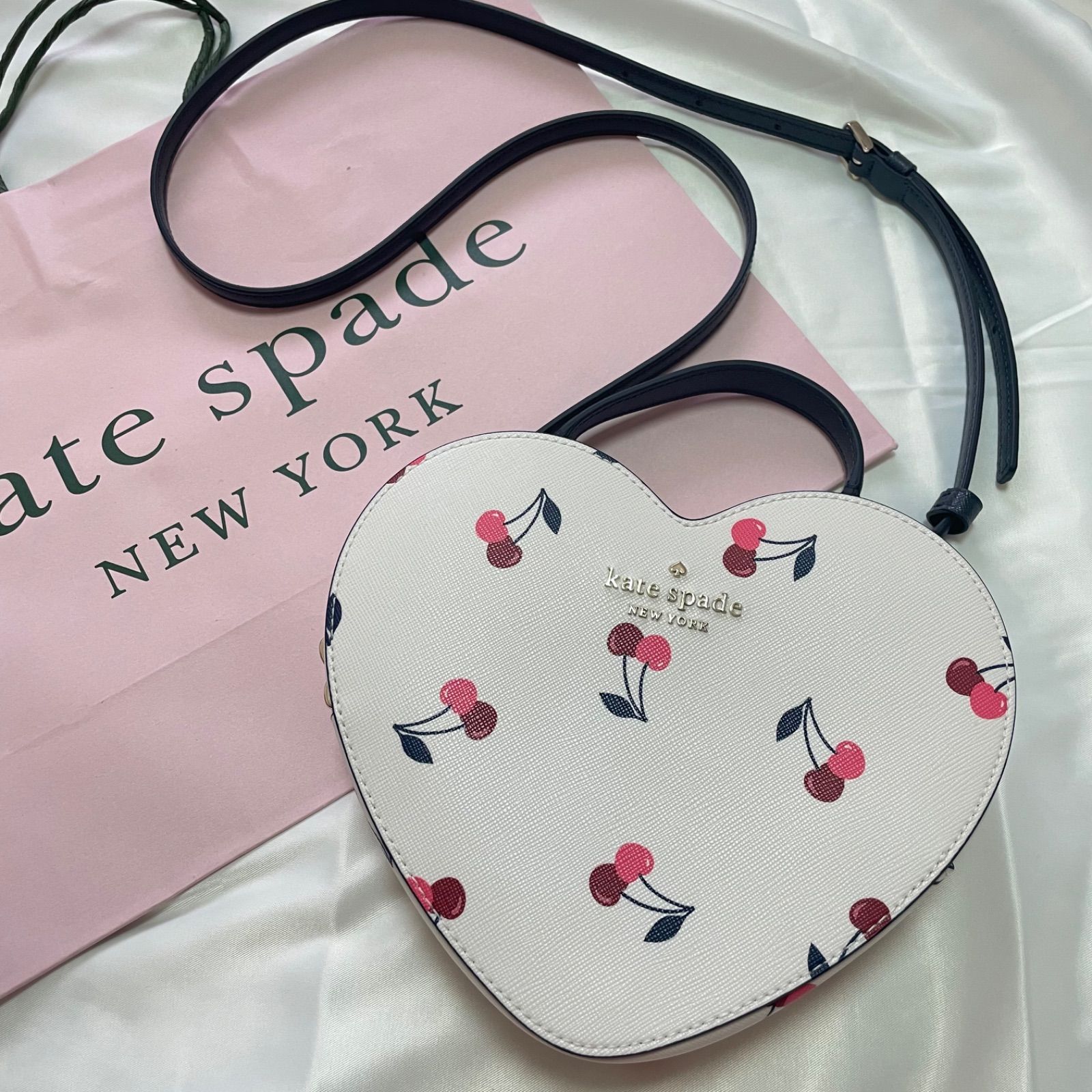 新品】kate spade ショルダーバッグ さくらんぼ 2WAY ハート型 - mik