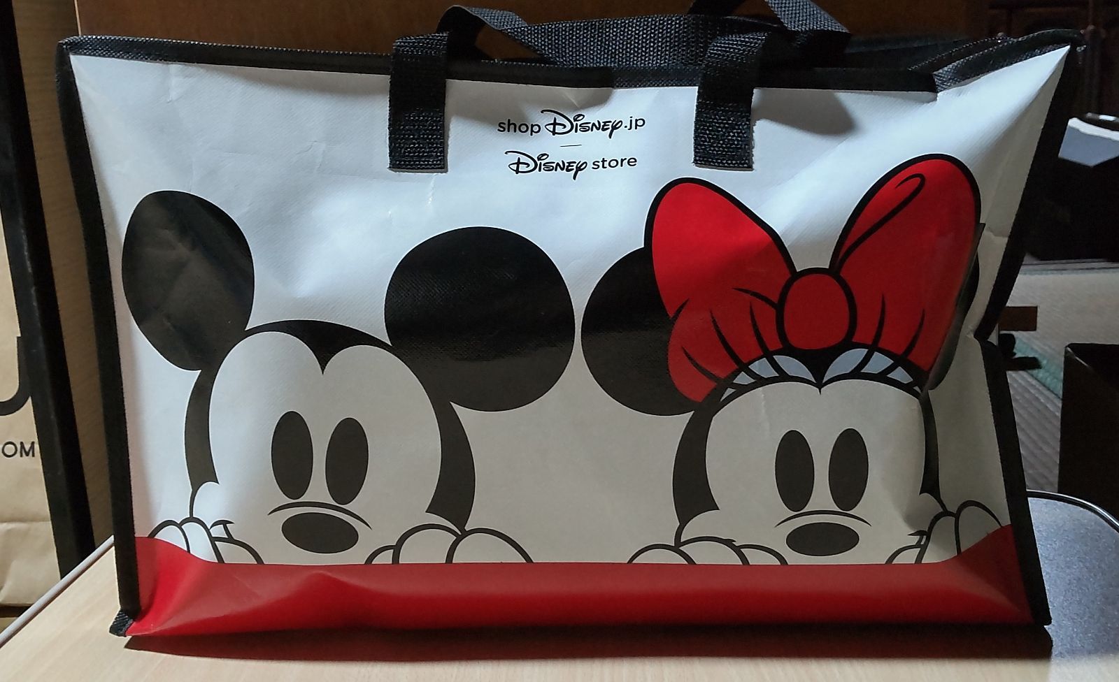 メルカリshops ディズニーストア 福袋 ショッピングバッグのみ メルカリshops ディズニーストア 福袋 ショッピングバッグのみ