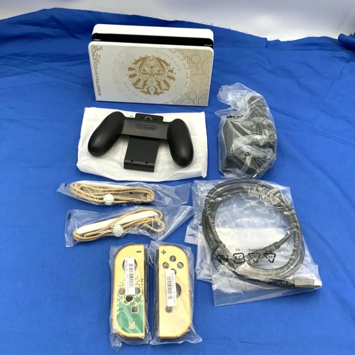 極美品】Nintendo Switch (有機ELモデル) ゼルダの伝説 ティアーズ 