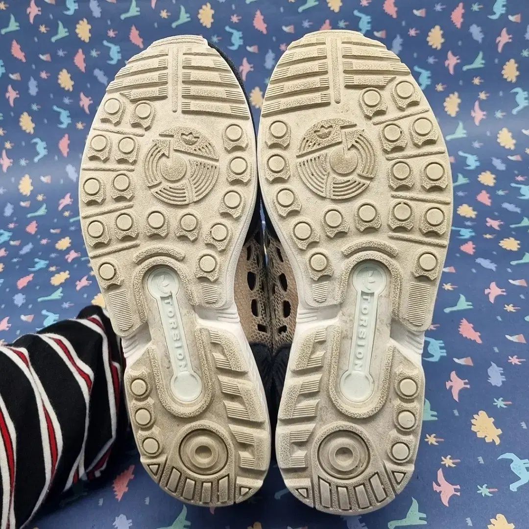 adidas(アディダス) zx フラックス スニーカー 230 | TOPSUNGROUP.PK