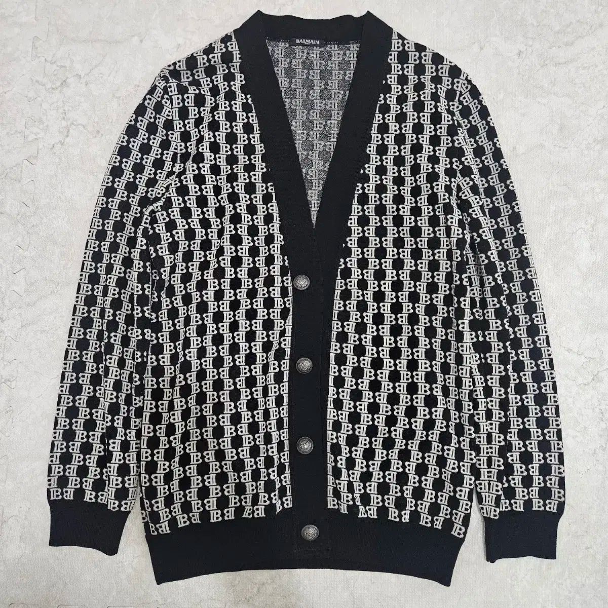BALMAIN(バルマン) 正規品 BB モノグラム ウール カーディガン - メルカリ