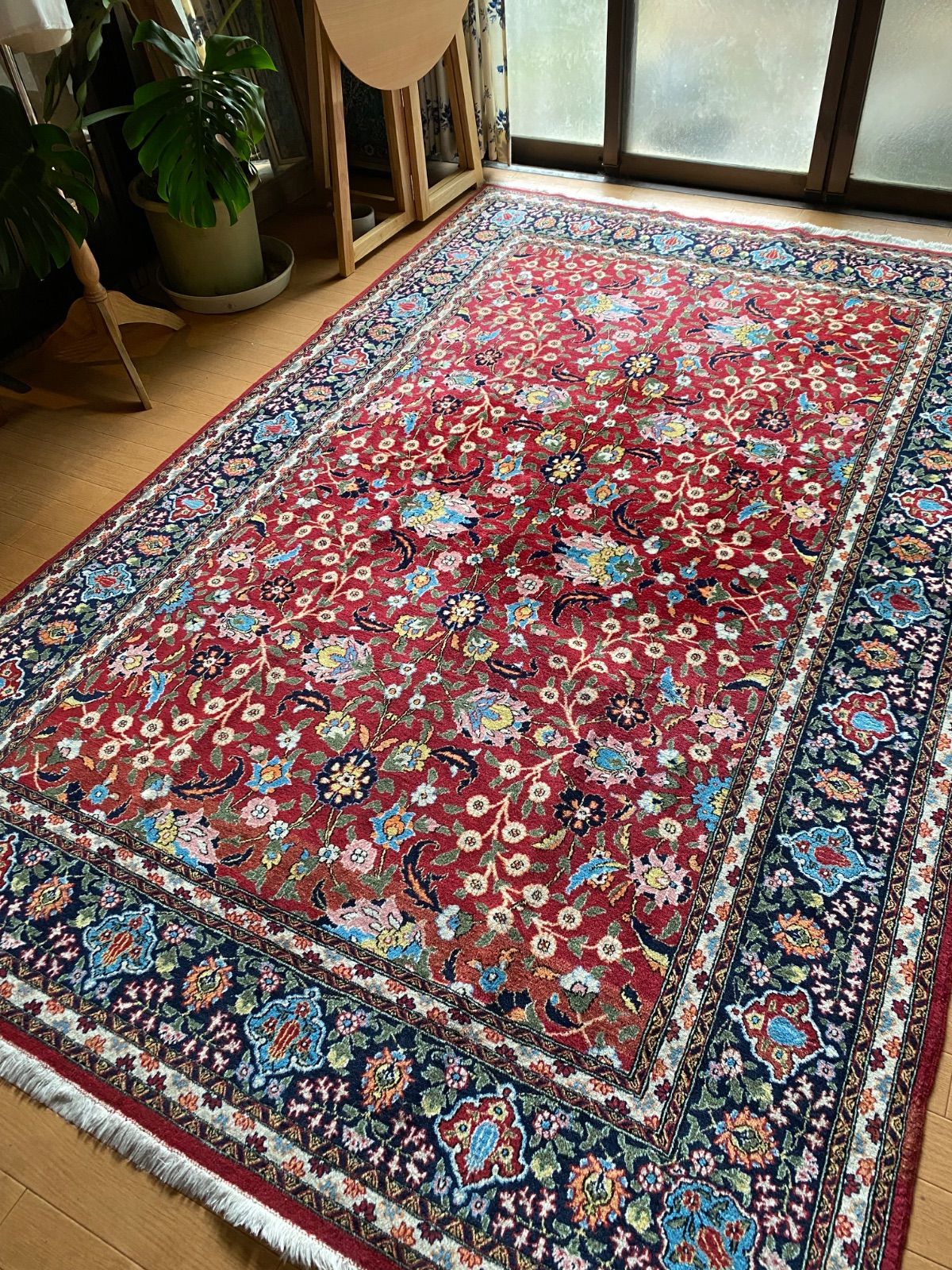 世界一のトルコ絨毯!へレケ な掘り出し物ヴィンテージ1㎝に7目の細かさ新古品の手織へレケ絨毯見事なイズニック柄169×260 み MARWIL-DEMENAGEMENTS_CH