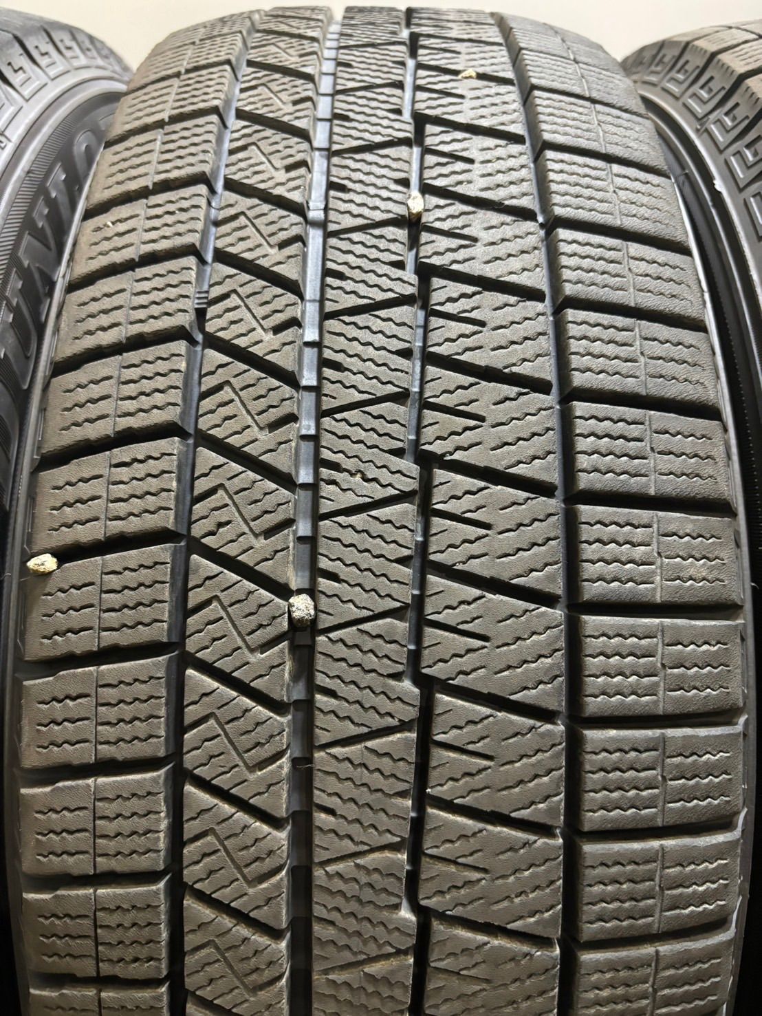 ★215/60R17 DUNLOP/WINTER MAXX 03 22年製 スタッドレス 4本 ダンロップ ウィンターマックス エスティマ C-HR (2-G251)