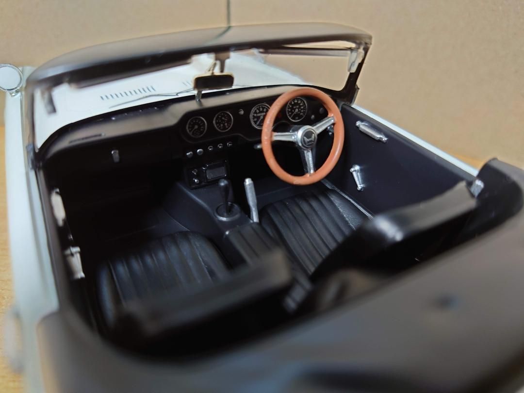 1/18 ホンダS800 ホワイト コンバーチブル ダイキャスト製ミニカー 1/18 ホンダS800 ホワイト コンバーチブル ダイキャスト製