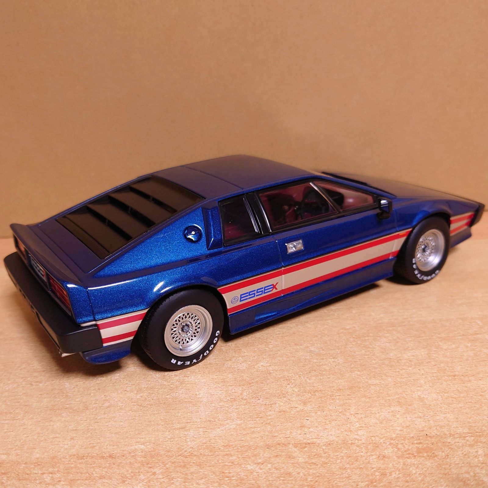1/18 ロータスエスプリターボ ブルー 1981 Lotus Esprit KK Scale製 