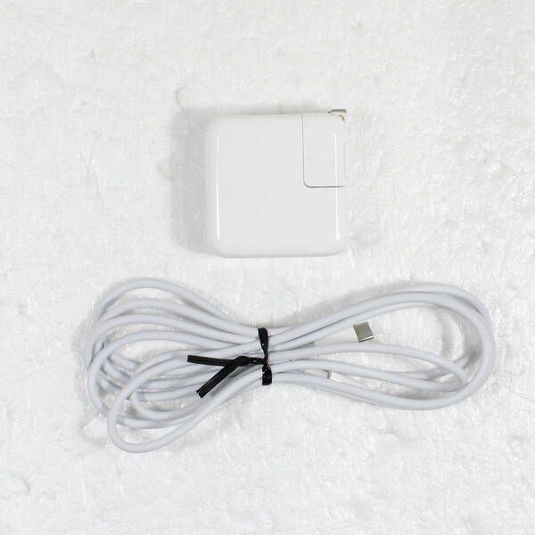 〔中古品〕 MacBook Air 13.3-inch Early-2020 MVH42J／A Core_i5 1.1GHz 16GB SSD512GB シルバー 〔10.15 Catalina〕【305】