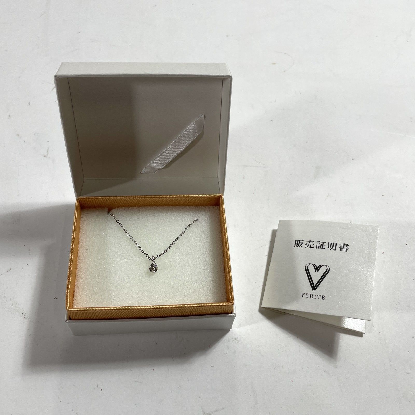 ☆ Pt900刻印 プラチナ ステンレスチェーンダイヤネックレス VERITE 