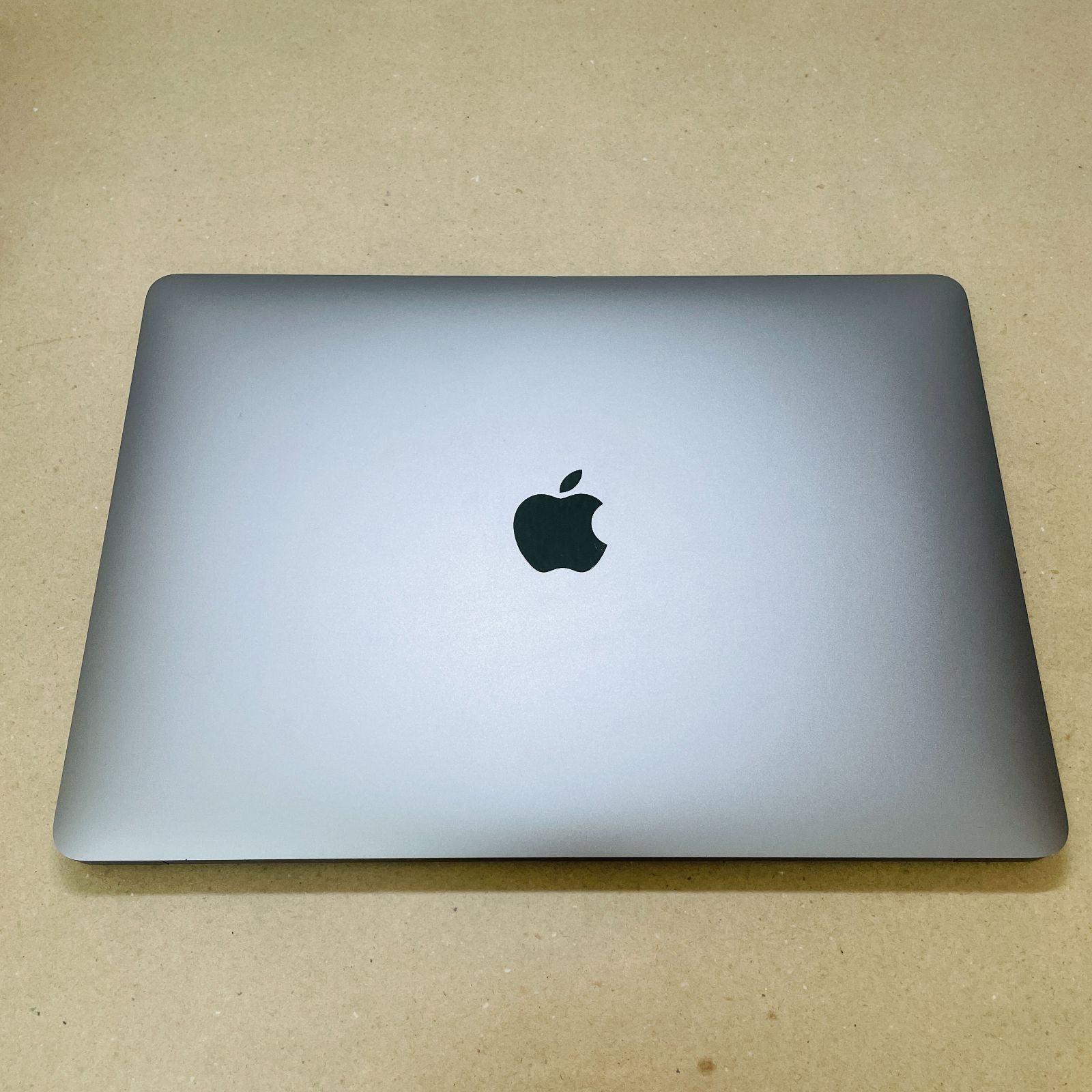 【GINGER掲載商品】 バッテリー最大容量100% 美品 MacBook 256GB 16GB M1 2020 Air MacBook本体