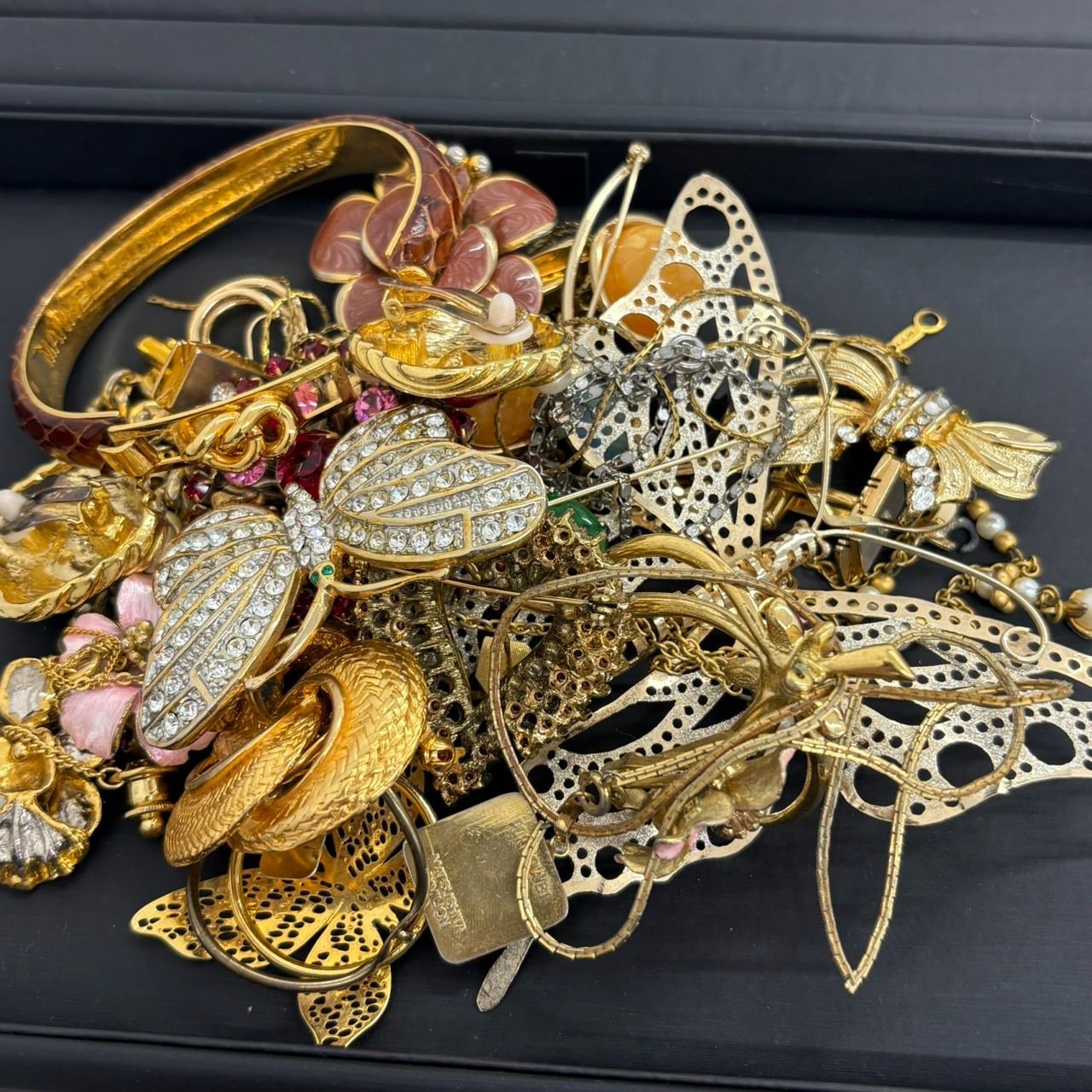 イミテーションアクセサリー、金杯まとめ売り約2.7kg - アクセサリー