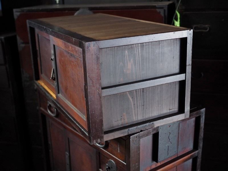 帳場箪笥 水屋箪笥 二段重ね 和モダン アンティーク家具　古民家風　昭和レトロ 帳場箪笥 水屋箪笥 二段重ね 和モダン アンティーク家具 古民家