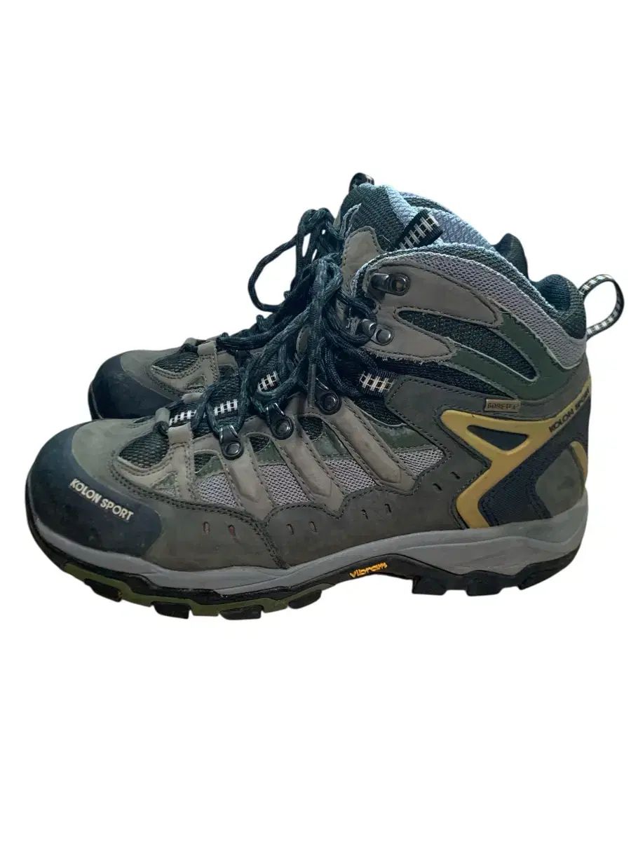 ゴアテックス 登山靴