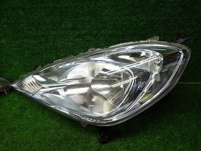 HONDA フィットハロゲンヘッドライト左右