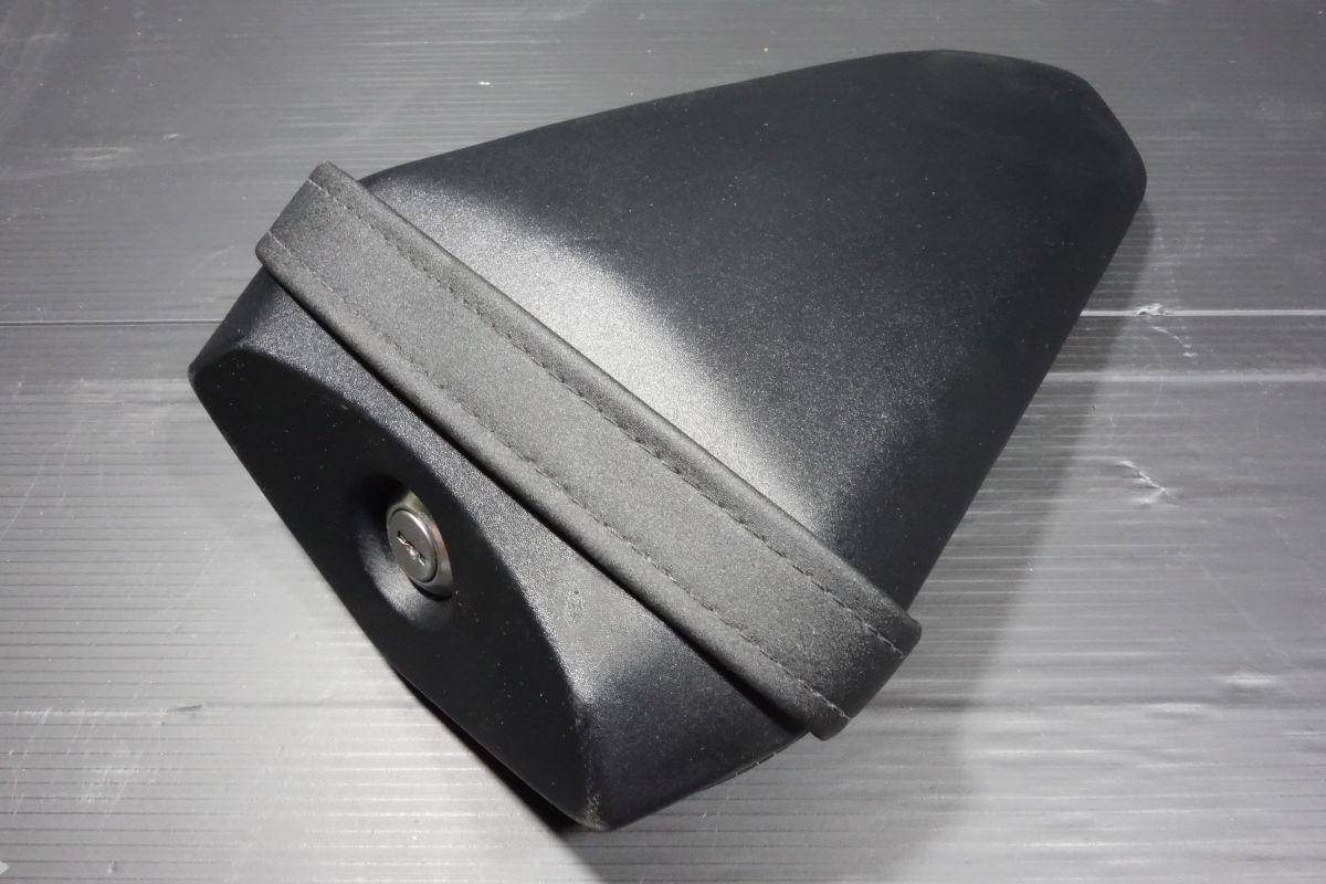 YZF-R6 タンデムシート BN6 ヤマハ 純正 R20250630