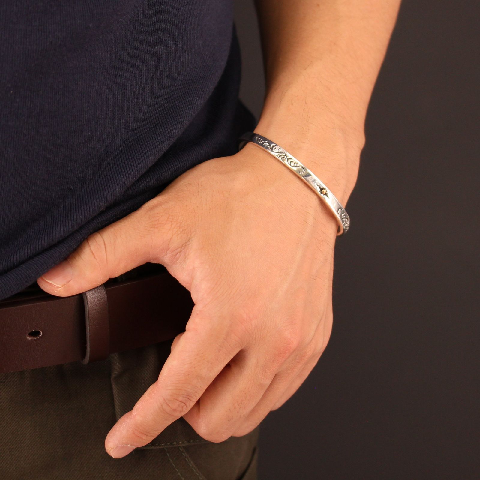 人気商品 topcode シルバー 925 バングル ブレスレット ゴールドサン ネイティブ アメリカン サンライズ アラベスク オープン カフ メンズ