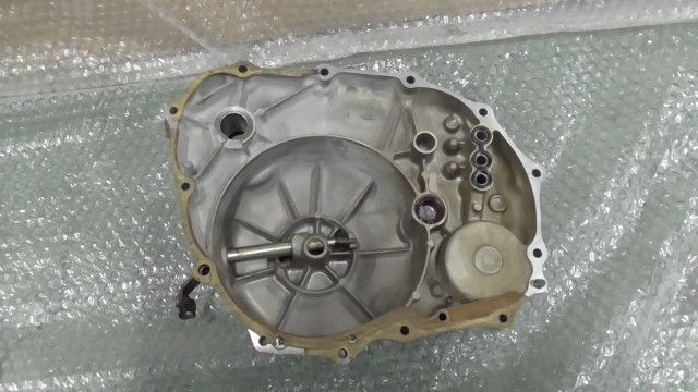 CB400SF VTEC NC41-1101xxx の エンジンカバー :#1701393842 - メルカリ