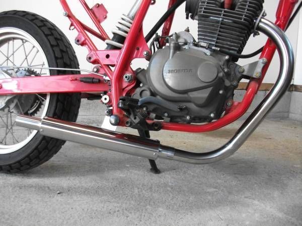 CB223マフラー MC40 キャプトン新品未使用の出品です 
