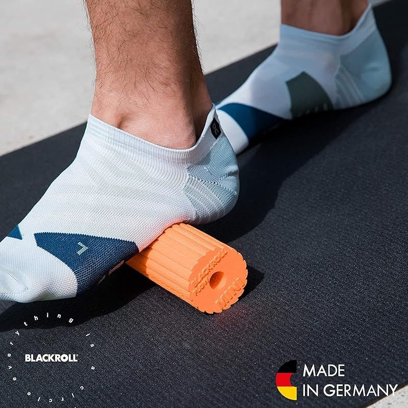 ブラックロール ドイツ製 フォームローラー スタンダード 軽量150g 30cm×15cm black/yellow : ブラックロール ドイツ製 軽量フォームローラー GROOVE