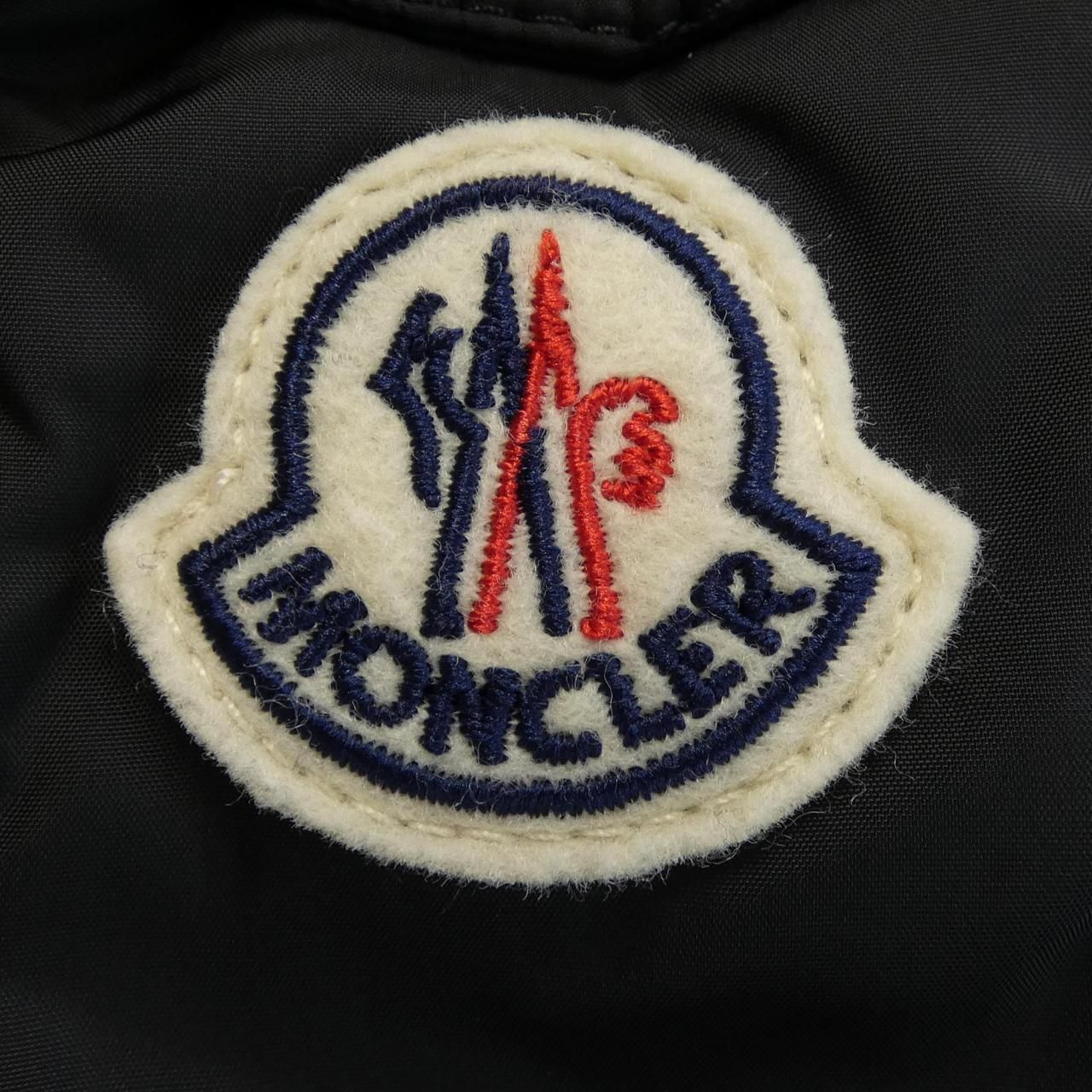 モンクレール MONCLER